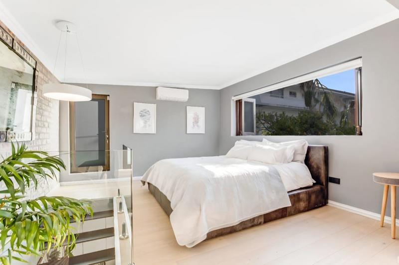 To Let 2 Bedroom Property for Rent in Green Point Western Cape